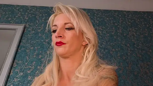 SereneXX online show from December 5, 2025, 7:50 am