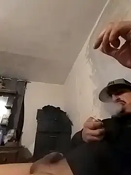 Snapshot of Arce92 chatting on January 17, 2026, 10:35 pm Arce92 online show from January 17, 2026, 10:35 pm