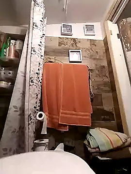 Snapshot of Arce92 chatting on February 15, 2026, 3:58 am Arce92 online show from February 15, 2026, 3:58 am