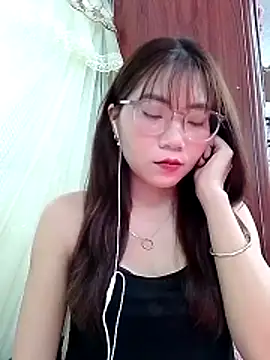 MyMy08 online show from December 15, 2025, 12:09 pm