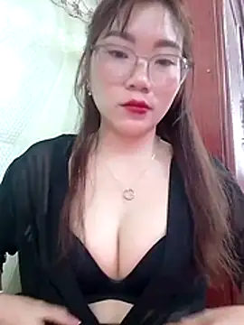 MyMy08 online show from December 22, 2025, 2:30 am