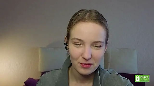 Snapshot of HongTomczak chatting on April 24, 2026, 7:44 am HongTomczak online show from April 24, 2026, 7:44 am