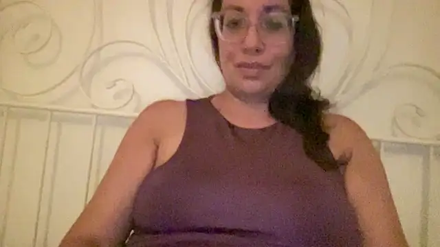 Snapshot of RosaFreya chatting on June 27, 2026, 3:17 pm RosaFreya online show from June 27, 2026, 3:17 pm