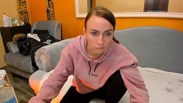 Roxee33 online show from November 25, 2025, 7:47 pm