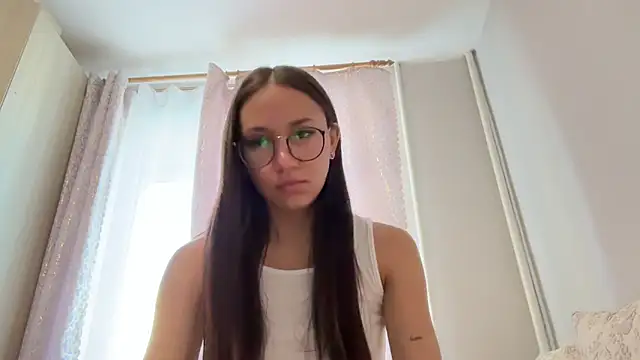 BlossomDreamer online show from September 10, 2025, 11:43 am