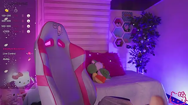 Snapshot of _chloe_moons_ chatting on September 19, 2025, 11:05 pm chloe moons online show from September 19, 2025, 11:05 pm