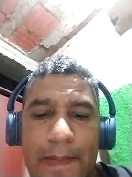 danigarci2307 online show from May 9, 2026, 7:35 am