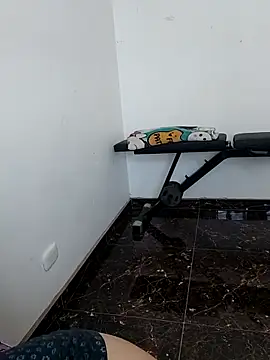 isabella lovem online show from December 3, 2025, 3:21 pm