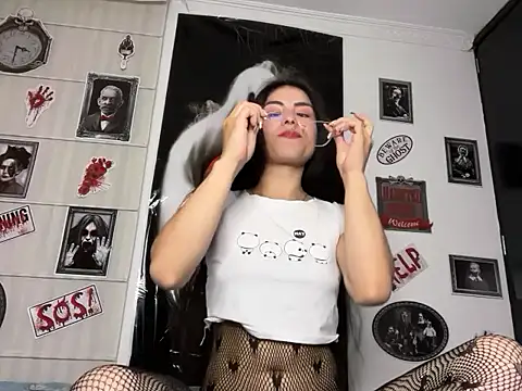 sasha jonne online show from October 16, 2025, 12:11 am