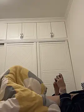 YJBJ258258 online show from November 29, 2025, 9:07 pm