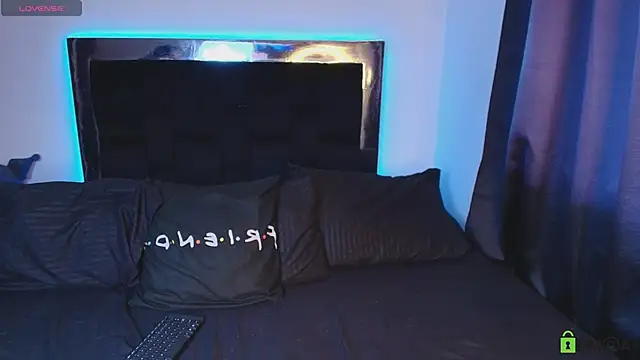 madisonwalkeeer online show from February 5, 2026, 8:24 pm