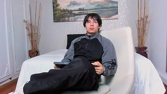 Tyler durten online show from September 10, 2025, 3:17 am