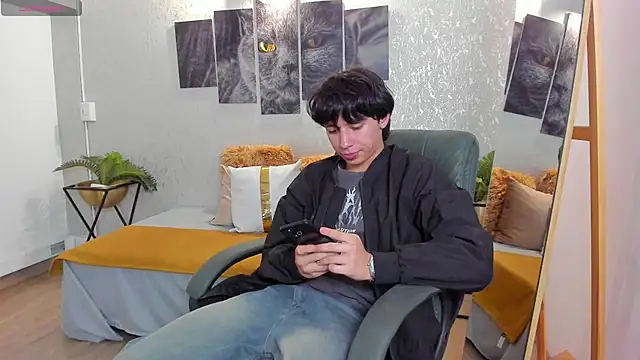 Tyler durten online show from December 14, 2025, 3:45 am