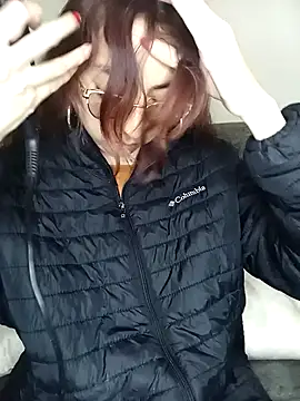 AnnieSparkle online show from September 18, 2025, 12:23 am