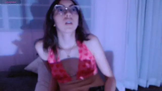 AnnieSparkle online show from November 30, 2025, 3:43 am