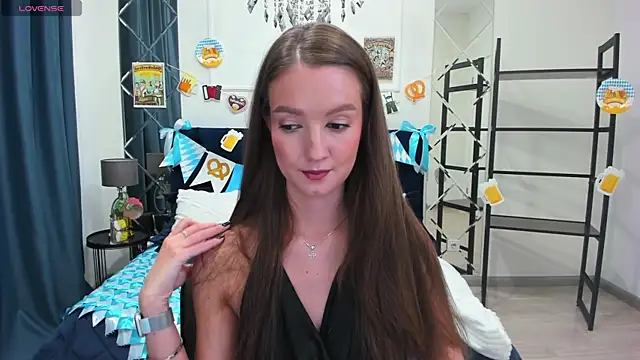 LoraSunnyy online show from October 3, 2025, 8:11 am