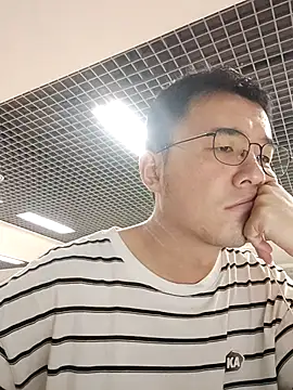 nnnnnan9527 online show from September 10, 2025, 2:22 am