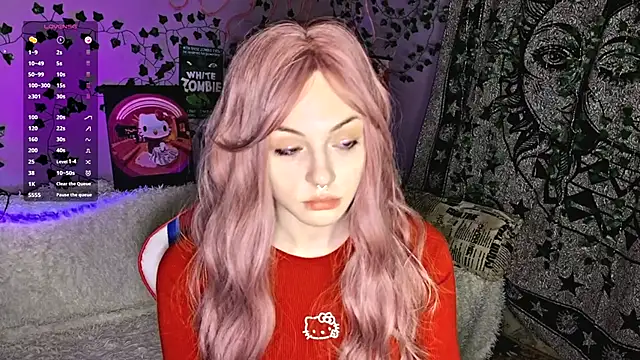 hotbeathoney online show from September 13, 2025, 6:51 pm