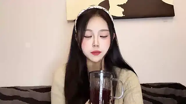 XingKongCOCO-107 online show from November 23, 2025, 11:10 am