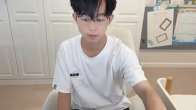 STxuguanhan online show from September 21, 2025, 9:11 am