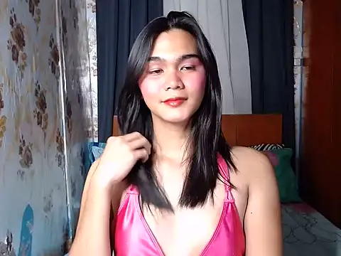 lady in moon online show from March 5, 2026, 3:52 pm