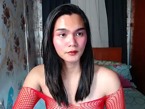 lady in moon online show from March 6, 2026, 2:46 pm