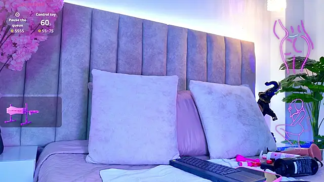 GabbieMonson online show from October 3, 2025, 4:15 pm