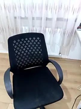 Ozi1910 online show from October 24, 2025, 4:03 pm