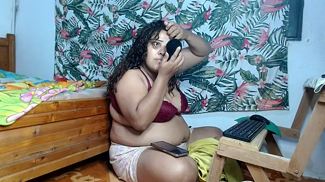 69smallstar online show from July 9, 2026, 12:09 pm