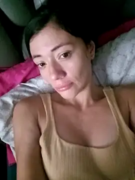 Vdaielapelaez online show from March 7, 2026, 3:20 pm