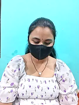 DivyaBhabhi69xh online show from June 25, 2026, 1:37 pm