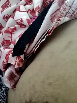 Hot pooja55 online show from April 16, 2026, 6:14 am