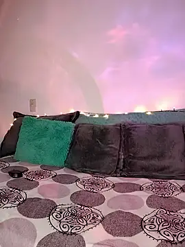 Emmaa  Smiith online show from September 9, 2025, 2:16 pm