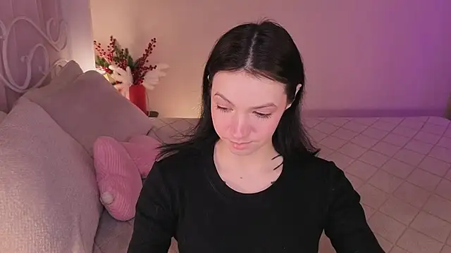 Loona Eclipse online show from November 26, 2025, 8:10 pm