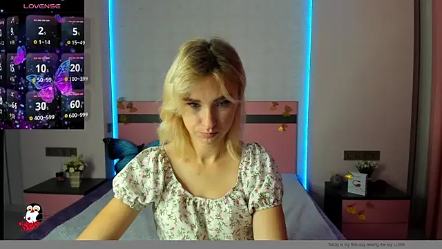 MeryMidnight online show from September 29, 2025, 6:18 am