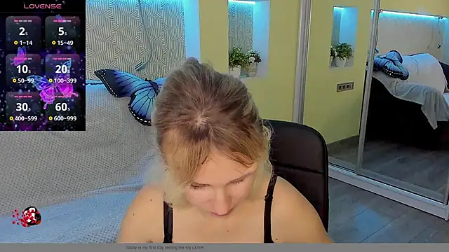 MeryMidnight online show from November 11, 2025, 7:30 am