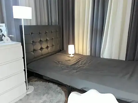 Blaire Samantha online show from October 7, 2025, 6:54 am