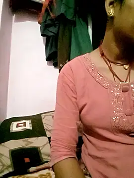 Hot-yuo84 online show from October 4, 2025, 5:11 pm