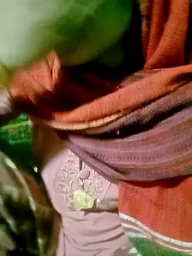 Hot-yuo84 online show from October 22, 2025, 5:45 pm