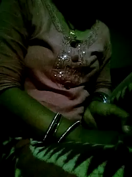 Hot-yuo84 online show from October 29, 2025, 5:47 pm