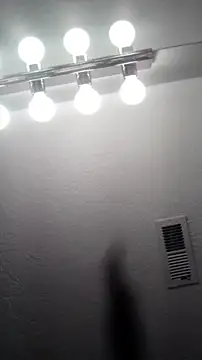 Fine10ne online show from February 6, 2026, 11:41 pm