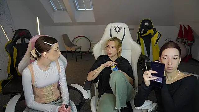  Lili 054 online show from November 25, 2025, 11:21 am