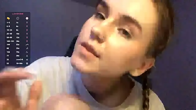 SiIver Dawn online show from September 18, 2025, 1:57 pm