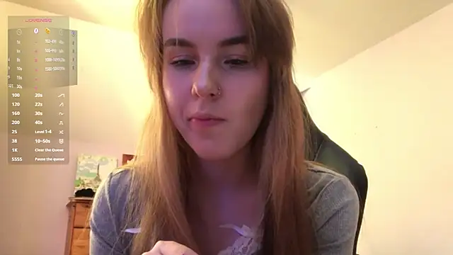 SiIver Dawn online show from September 20, 2025, 1:23 pm