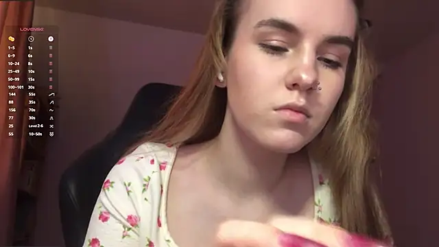 SiIver Dawn online show from October 4, 2025, 2:26 pm