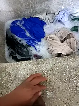 tuneglito online show from September 25, 2025, 2:26 am