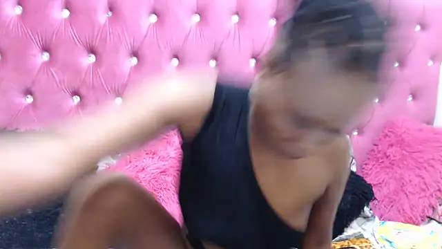 SexyBootie online show from November 28, 2025, 7:00 am