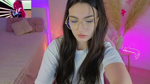 Snapshot of Andres_sssss chatting on June 24, 2026, 9:25 pm Andres sssss online show from June 24, 2026, 9:25 pm