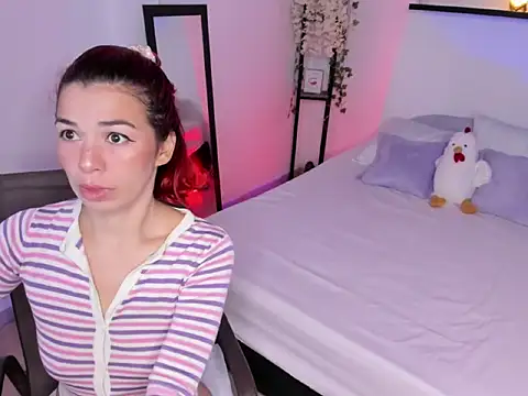 selene boyer online show from September 9, 2025, 4:06 pm