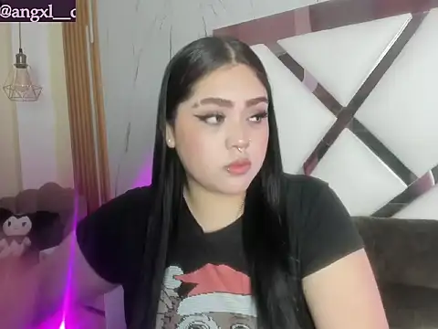 im bunny   online show from April 21, 2026, 11:49 am